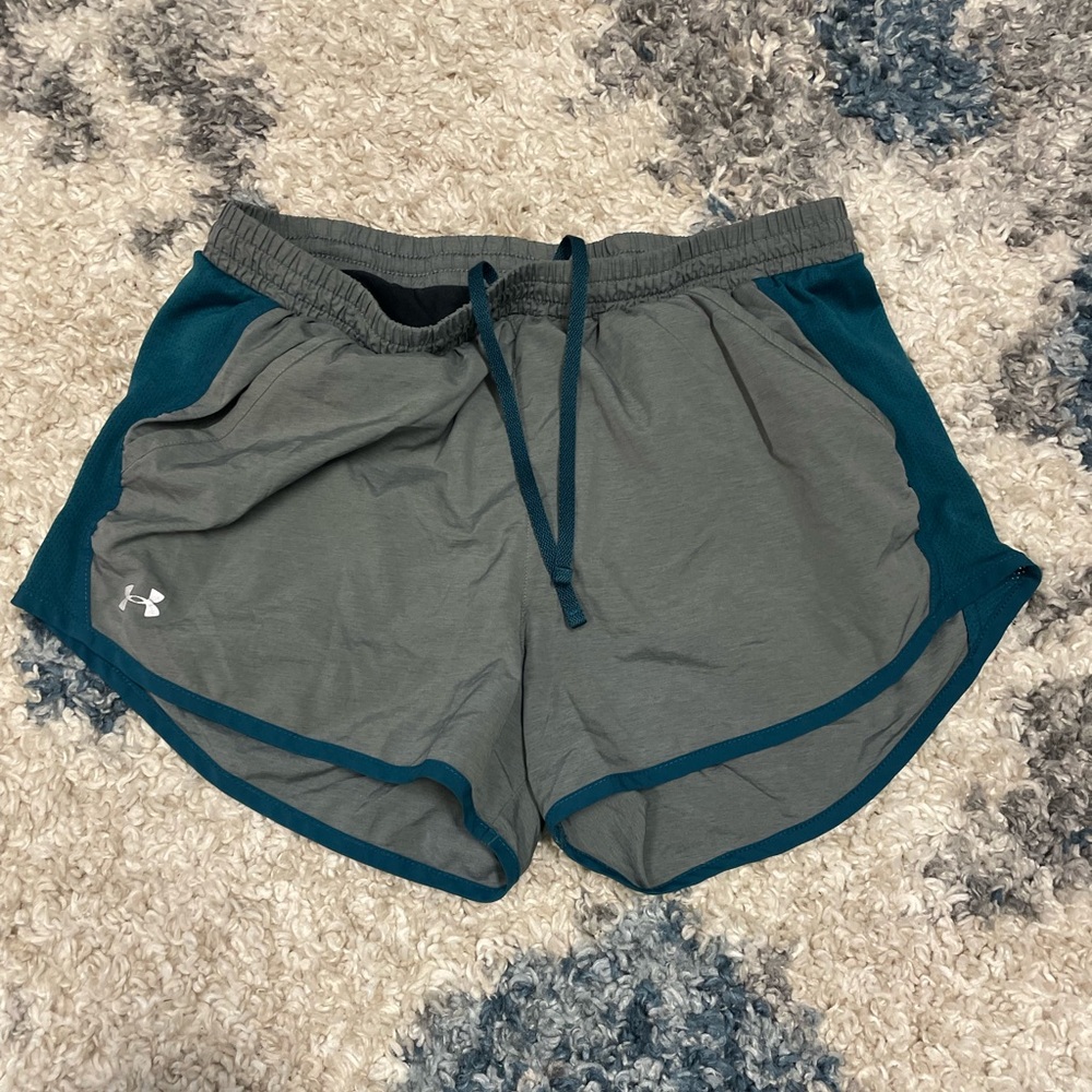 Gray under armour shorts
